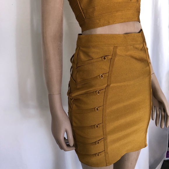 Matching Skirt Set - Picture 2 of 6